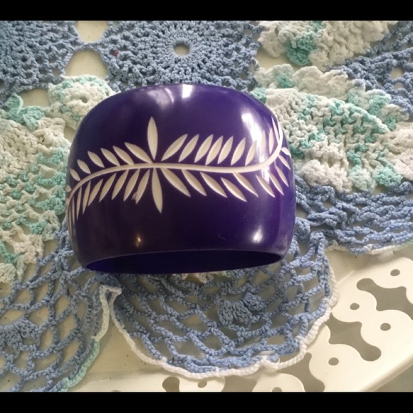 Bracelet - Picture 1 of 7